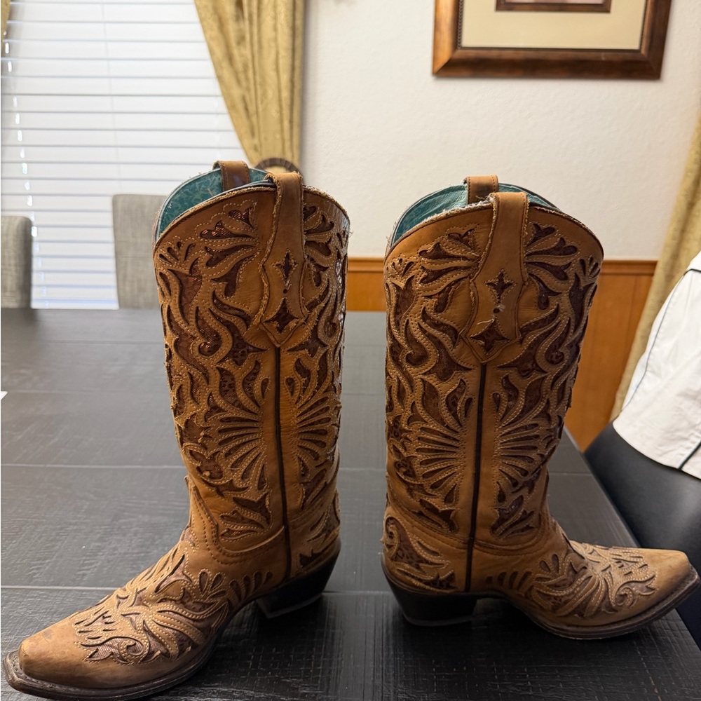 Corral Tan and Teal Western Boots - Picture 6 of 8